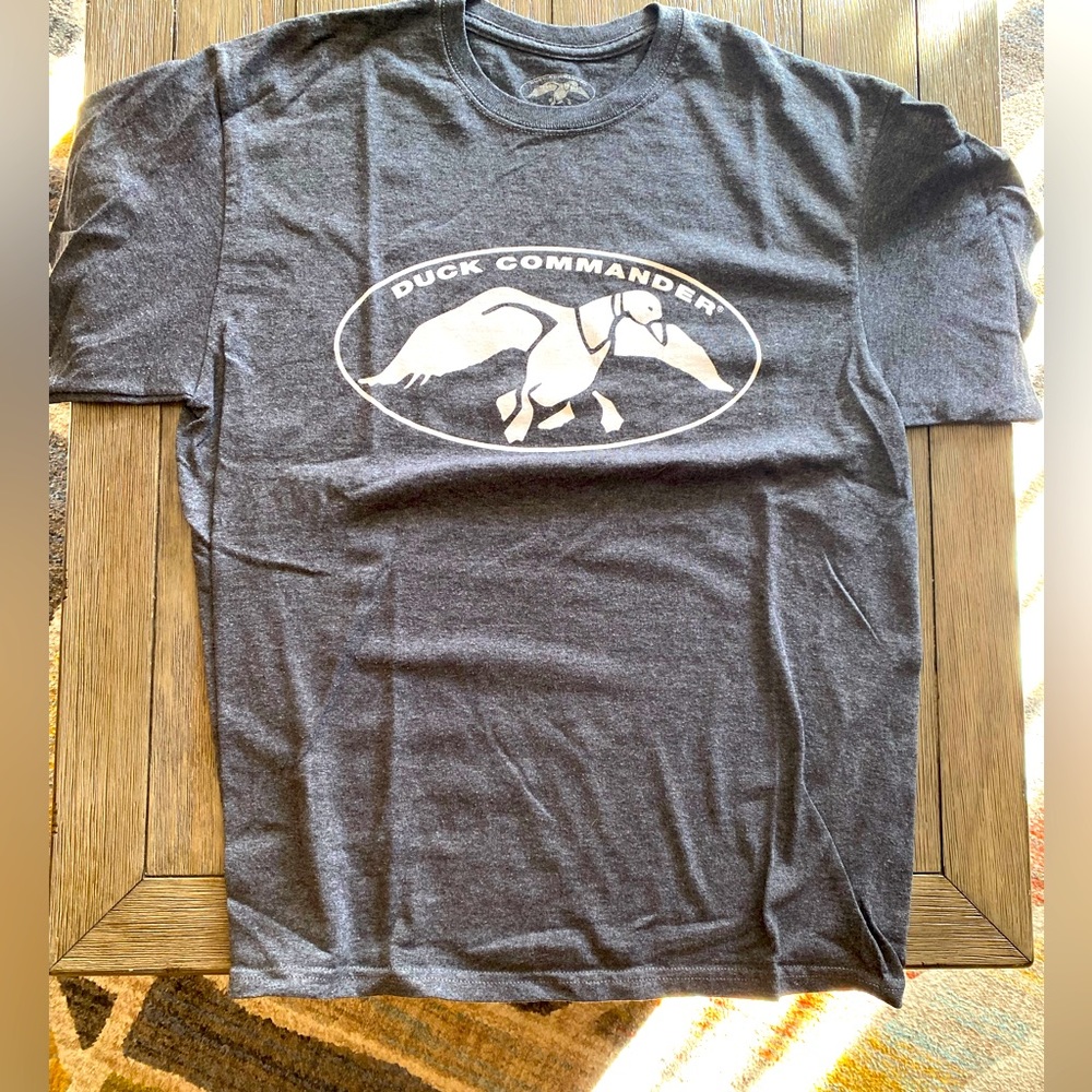 Duck Company Tee shirt - size Large